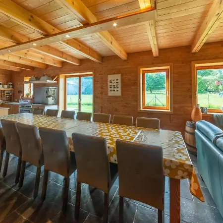Spacious In Freyneux With Garden Βίλα