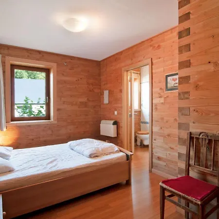 Spacious In Freyneux With Garden Βίλα