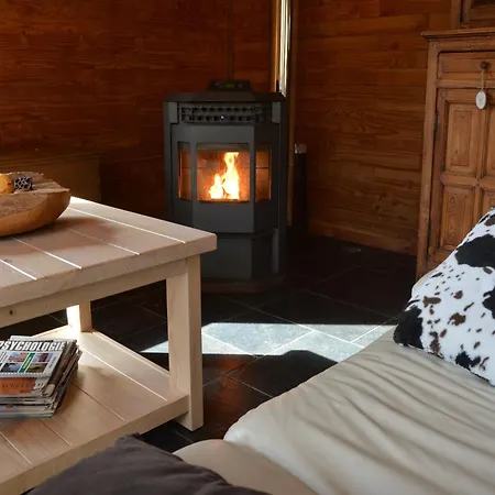 In Freyneux With Garden Freineux