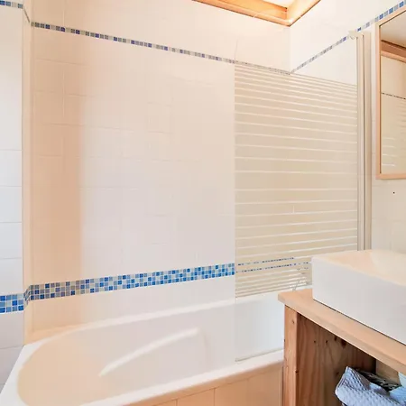 Вилла In Freyneux With Garden Freineux