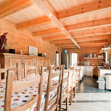 In Freyneux With Garden