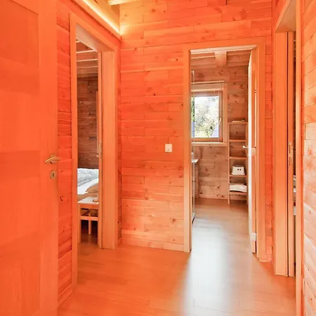 Вилла In Freyneux With Garden *