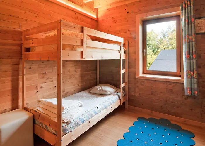 In Freyneux With Garden Villa Freineux