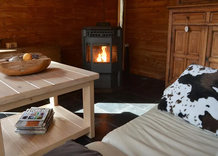 In Freyneux With Garden Freineux