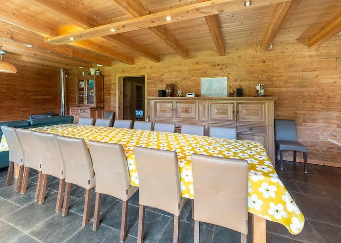 In Freyneux With Garden *